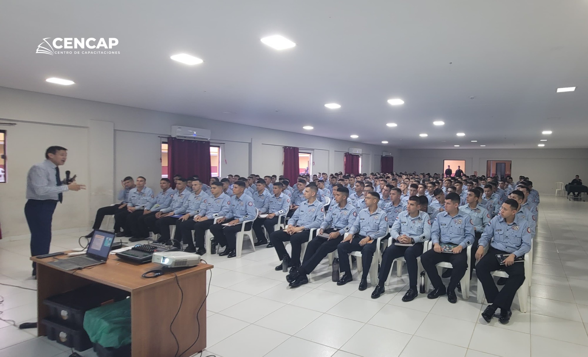 Capacitación en Villarrica: Fundajoven e ISEPOL impulsan el bienestar integral de agentes policiales