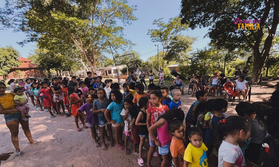 Más de 1000 niños de Asunción reciben el amor de Jesús a través de «Yo amo a la Familia» antes de la Navidad